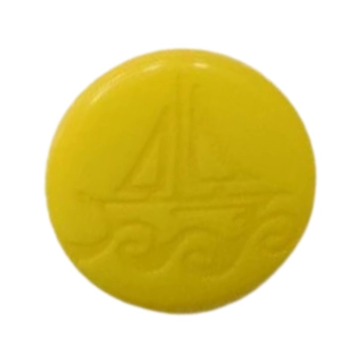 Dětský knoflík - loďka na žluté